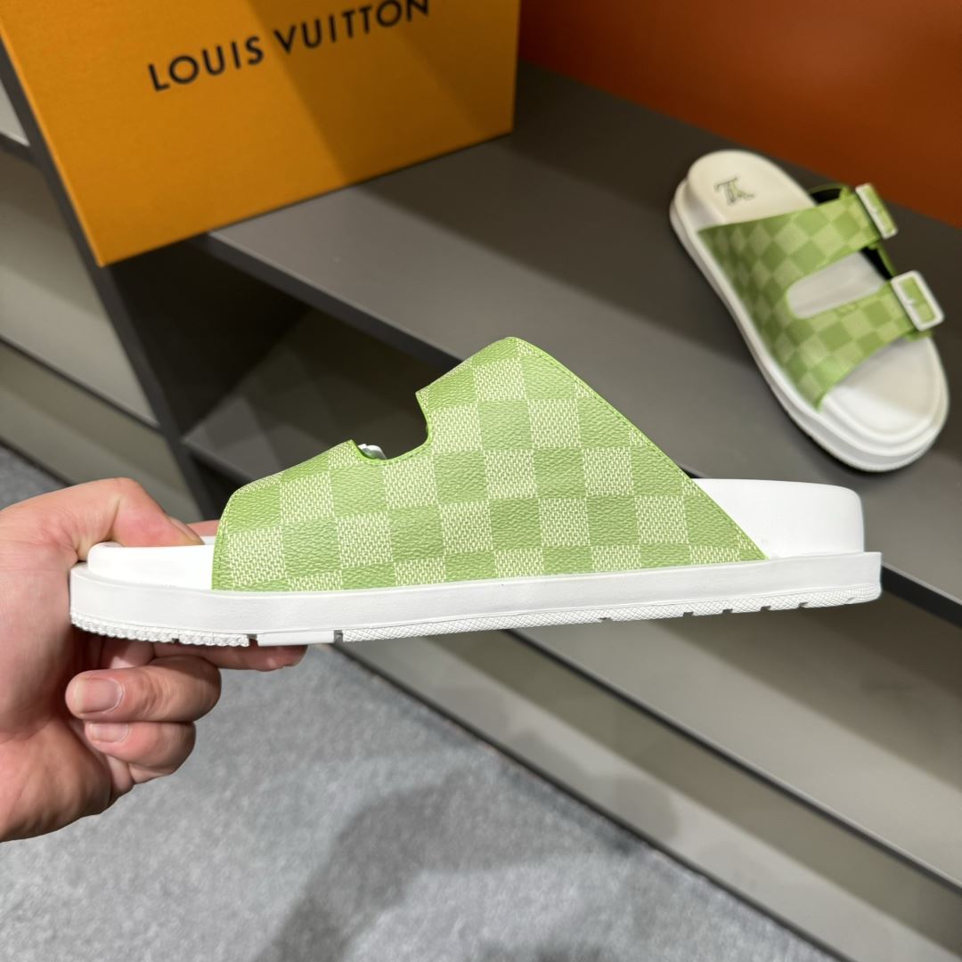 Louis Vuitton Slippers